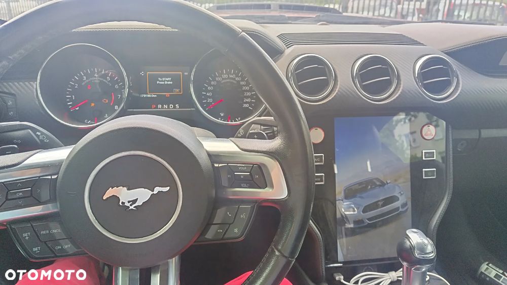 Ford Mustang - 13