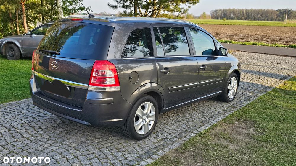 Opel Zafira 1.8 Family Plus - 3