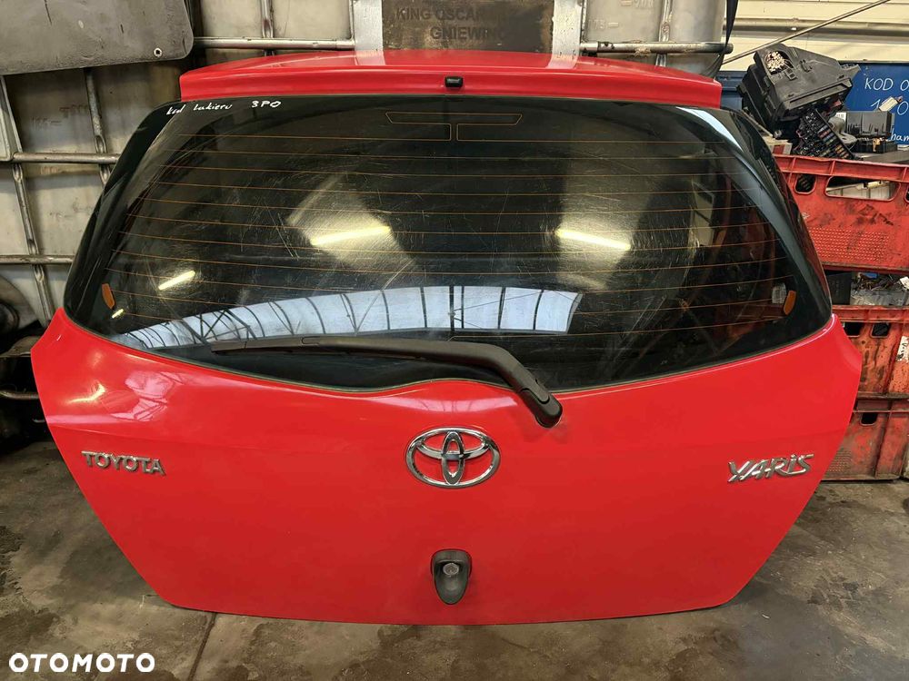 KLAPA BAGAŻNIKA TOYOTA YARIS II - 1