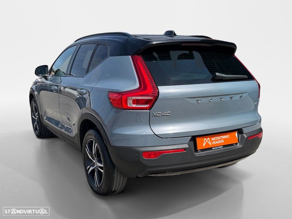 Volvo XC 40 1.5 T2 Plus Dark Auto - 3