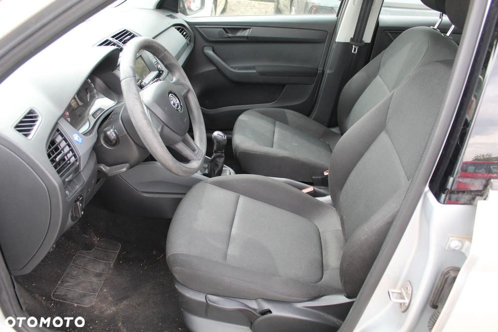 Skoda Fabia - 11
