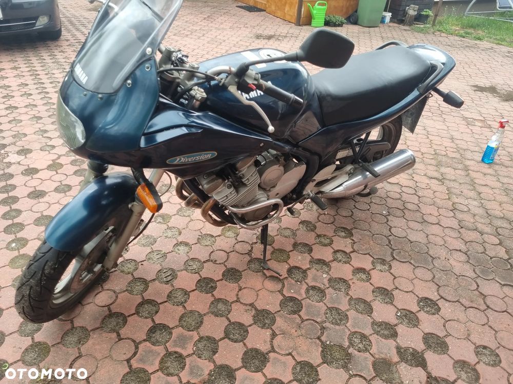 Yamaha XJ - 2
