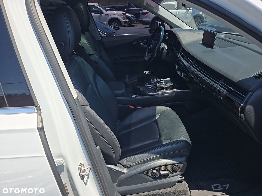 Audi Q7 3.0 TFSI Quattro Tiptronic - 13