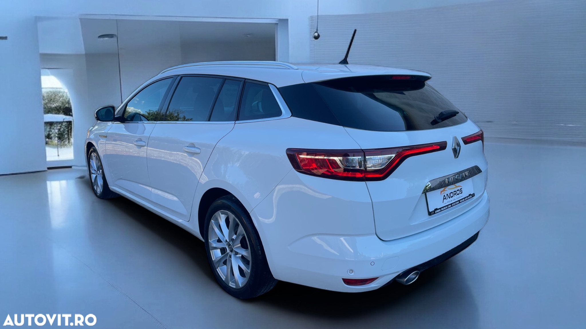 Renault Megane Grandtour ENERGY dCi 130 INTENS - 4