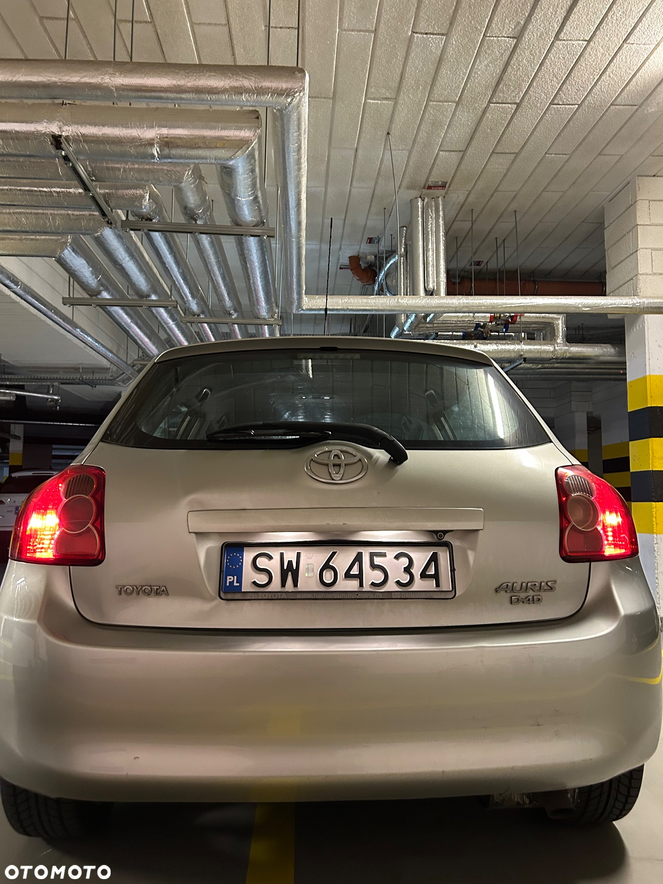 Toyota Auris 2.2 D-4D X + NAVI - 10