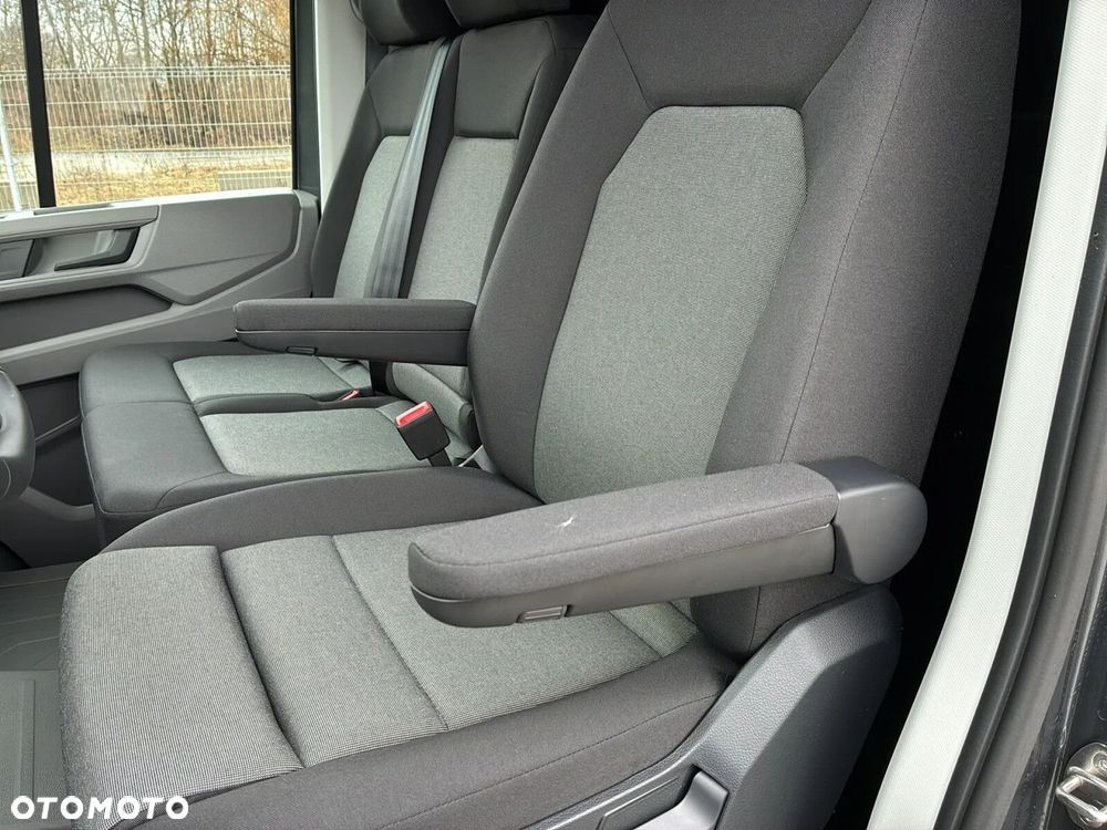 Volkswagen Crafter 35 Furgon L4H3, 2.0BiTDI 177KM, 4490mm, Wysoki dach - 17