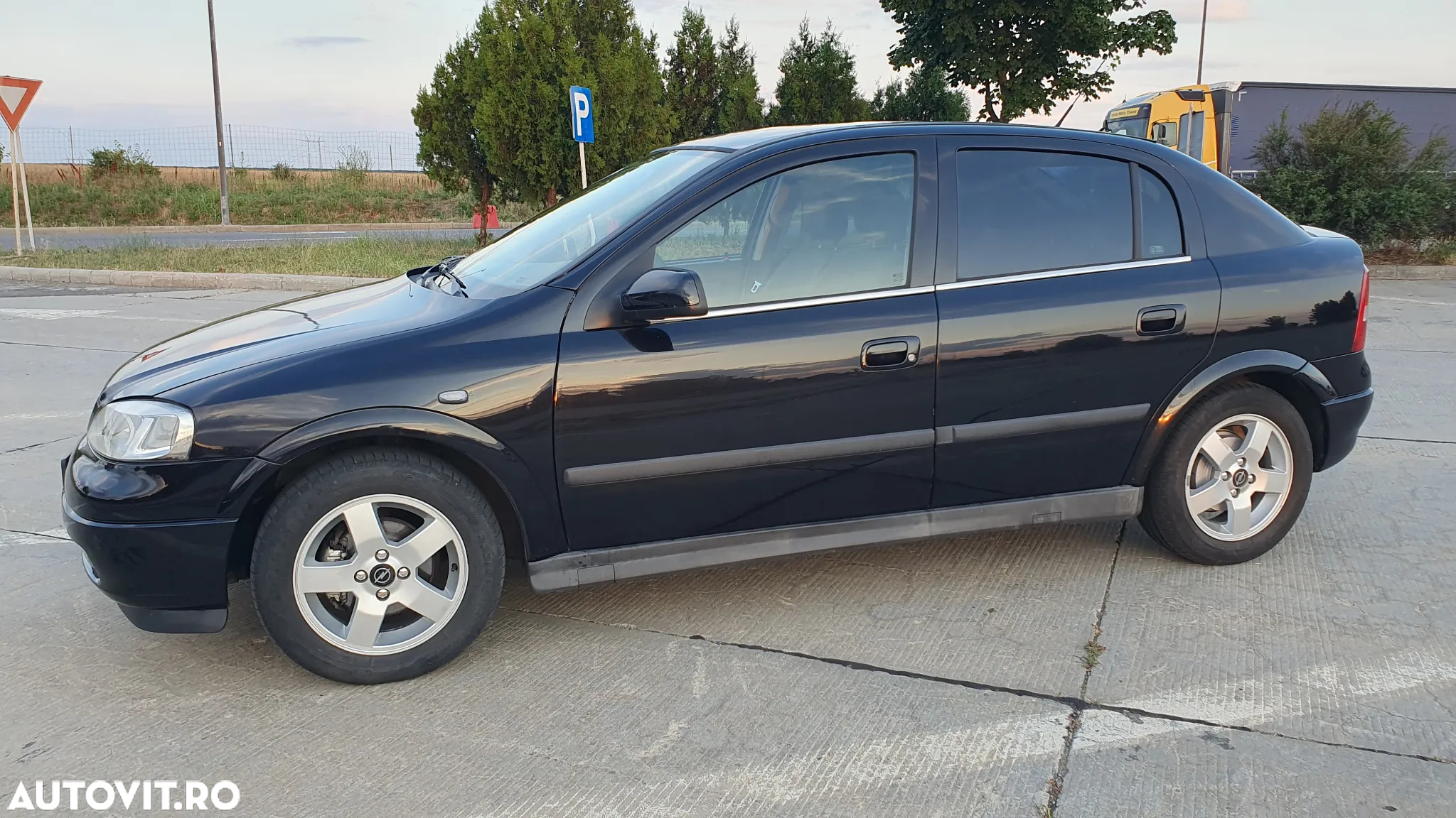 Opel Astra 1.4i 16V Club - 5