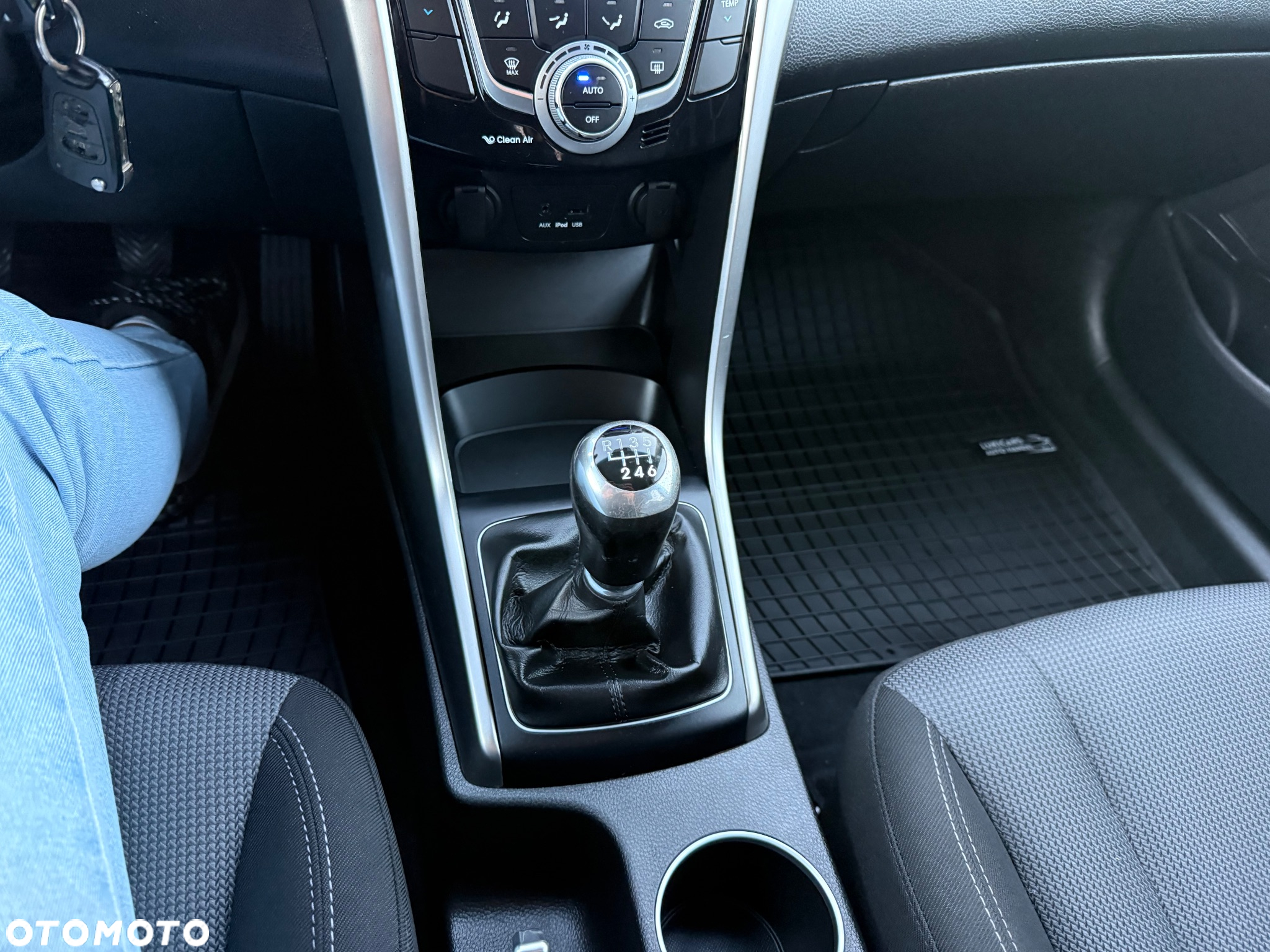 Hyundai i30 1.6 GDI BlueDrive Go - 24