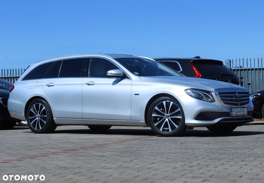 Mercedes-Benz Klasa E 300 de 9G-TRONIC Exclusive - 3