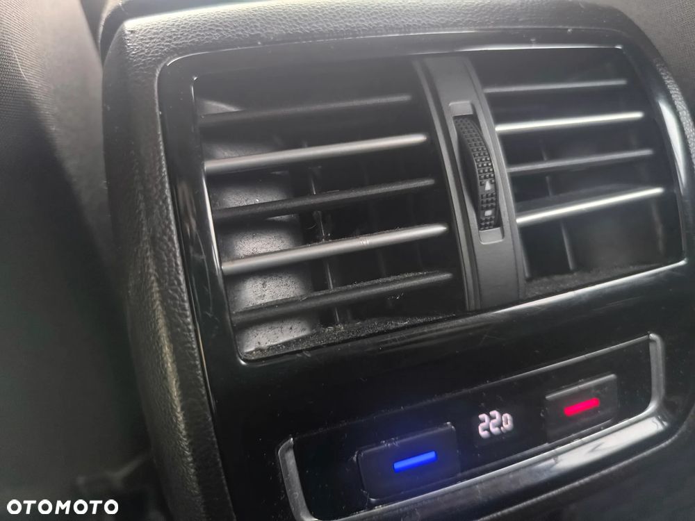 Volkswagen Passat 1.6 TDI (BlueMotion Technology) DSG Comfortline - 7