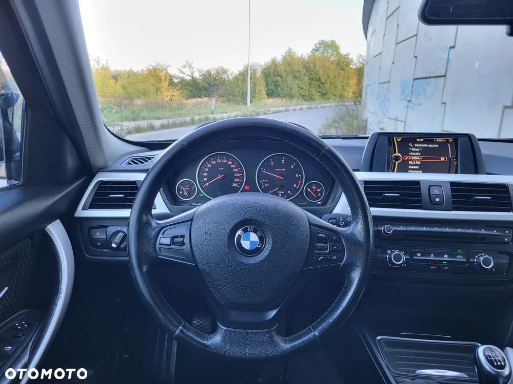 BMW Seria 3 - 8