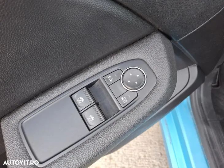 Renault Clio BLUE dCi 100 BUSINESS EDITION - 29