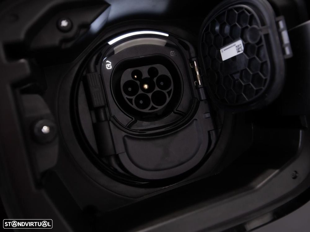 Mercedes-Benz A 250 e 8G-DCT Progressive - 13