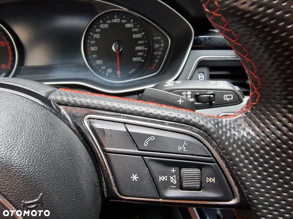 Audi A4 Avant 40 TDI quattro S tronic S line - 27