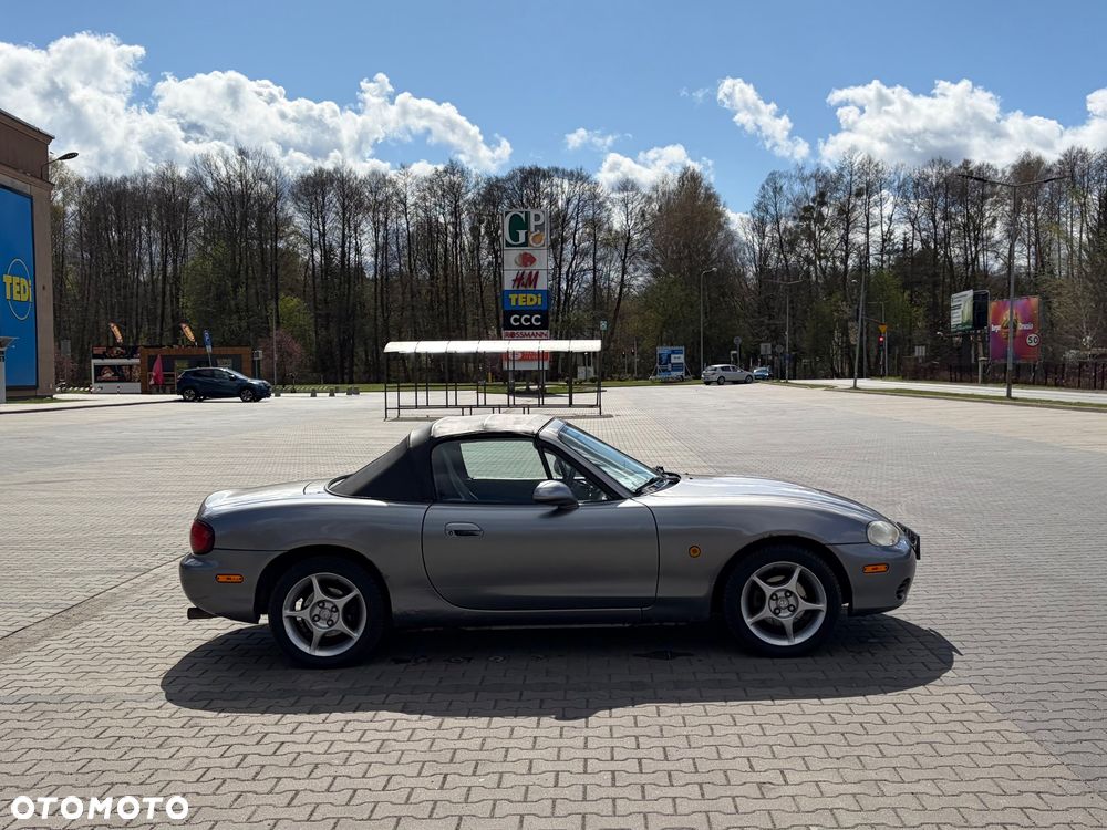 Mazda MX-5 1.6i 16V - 10