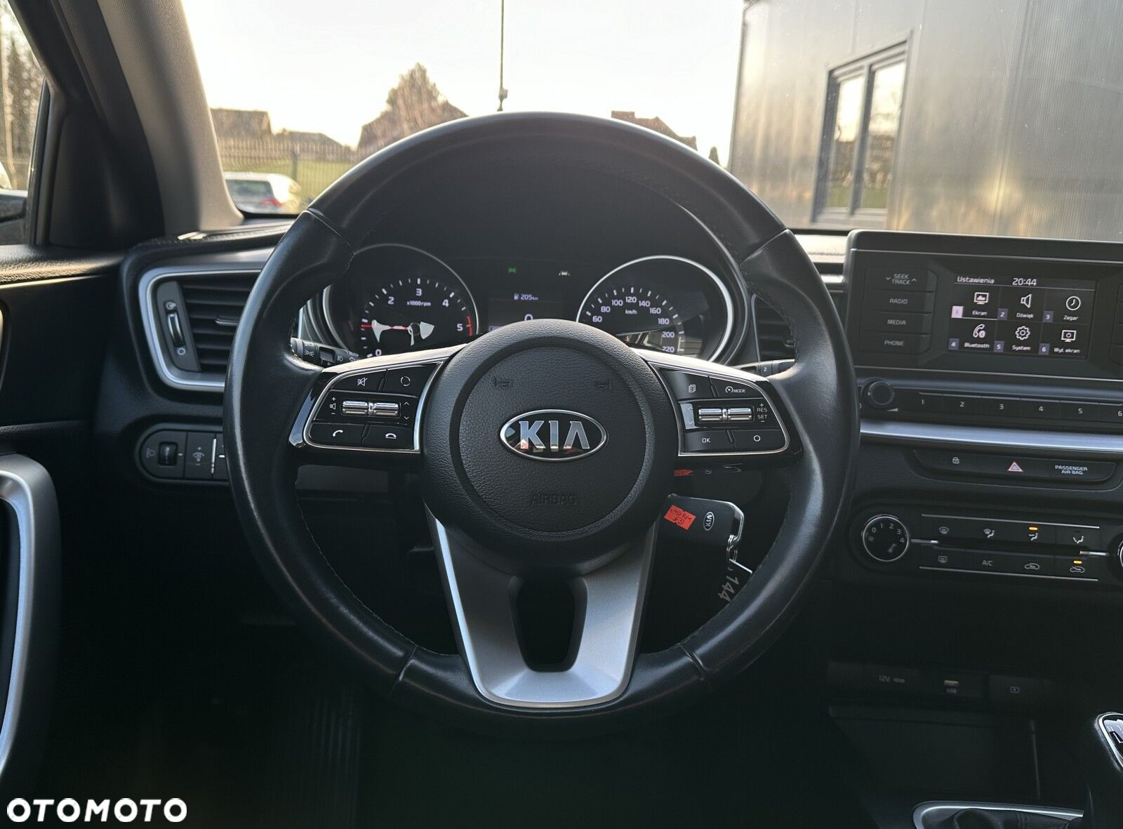 Kia Ceed - 14