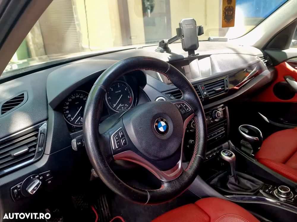 BMW X1 xDrive18d Sport Line - 7