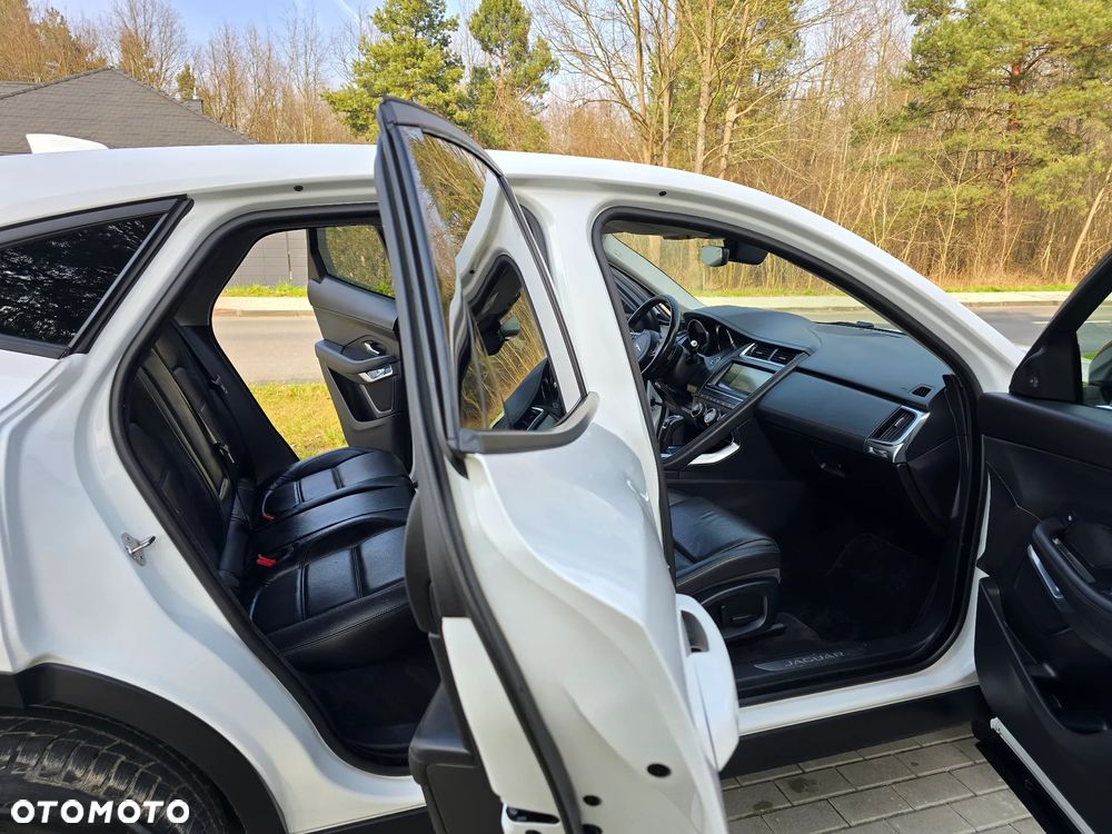Jaguar E-Pace 2.0 i4D AWD R-Dynamic HSE - 20