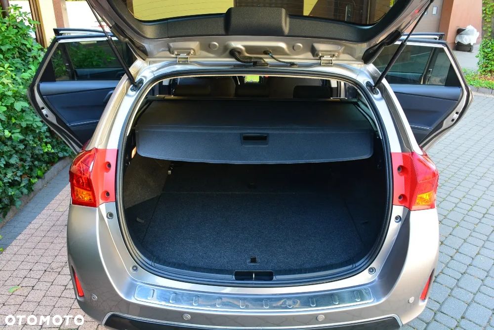 Toyota Auris 1.6 Premium Comfort MS - 15