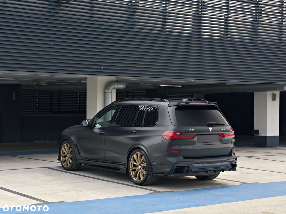 BMW X7 M50i sport - 29