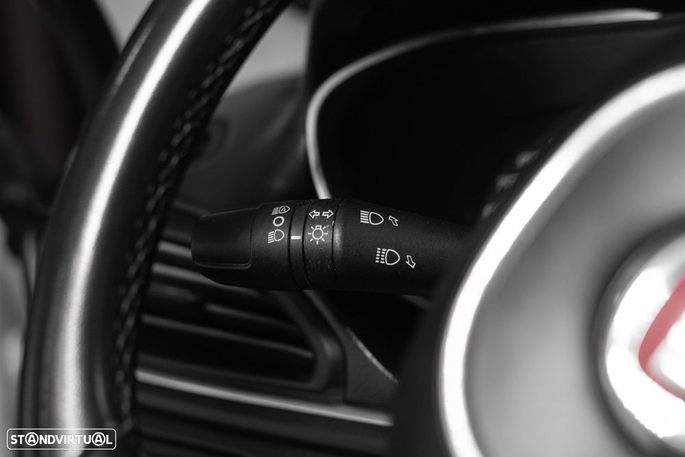 Fiat Tipo Station Wagon 1.3 M-Jet Lounge - 22