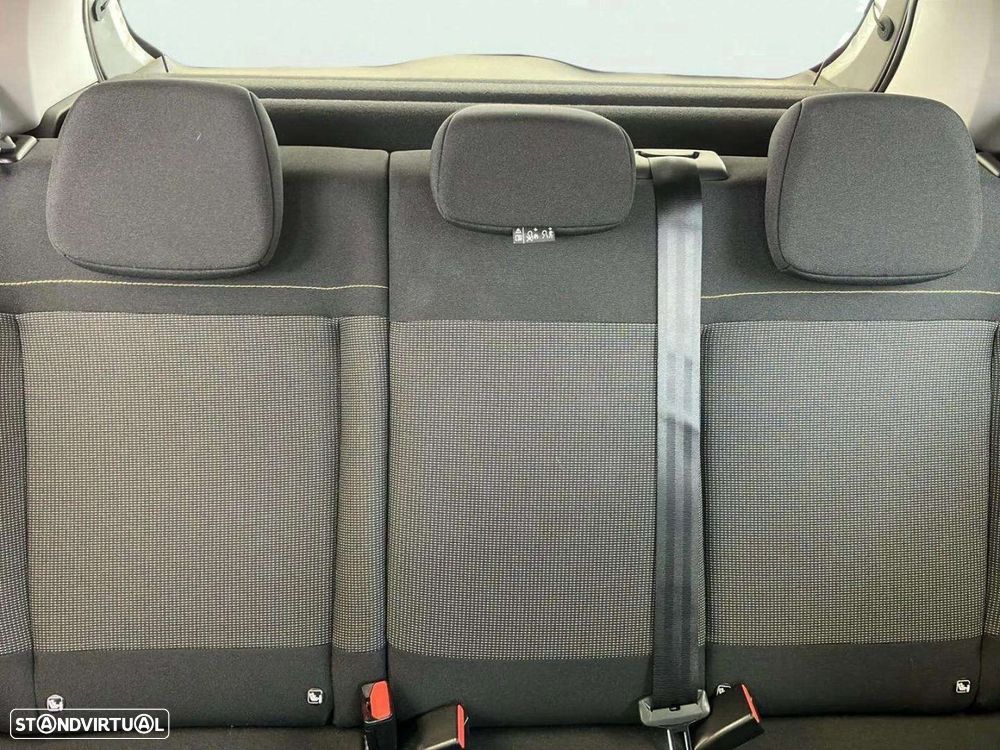 Citroën C3 1.2 PureTech Plus - 17