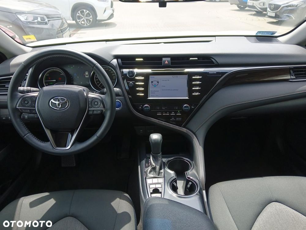 Toyota Camry 2.5 Hybrid Comfort CVT - 12