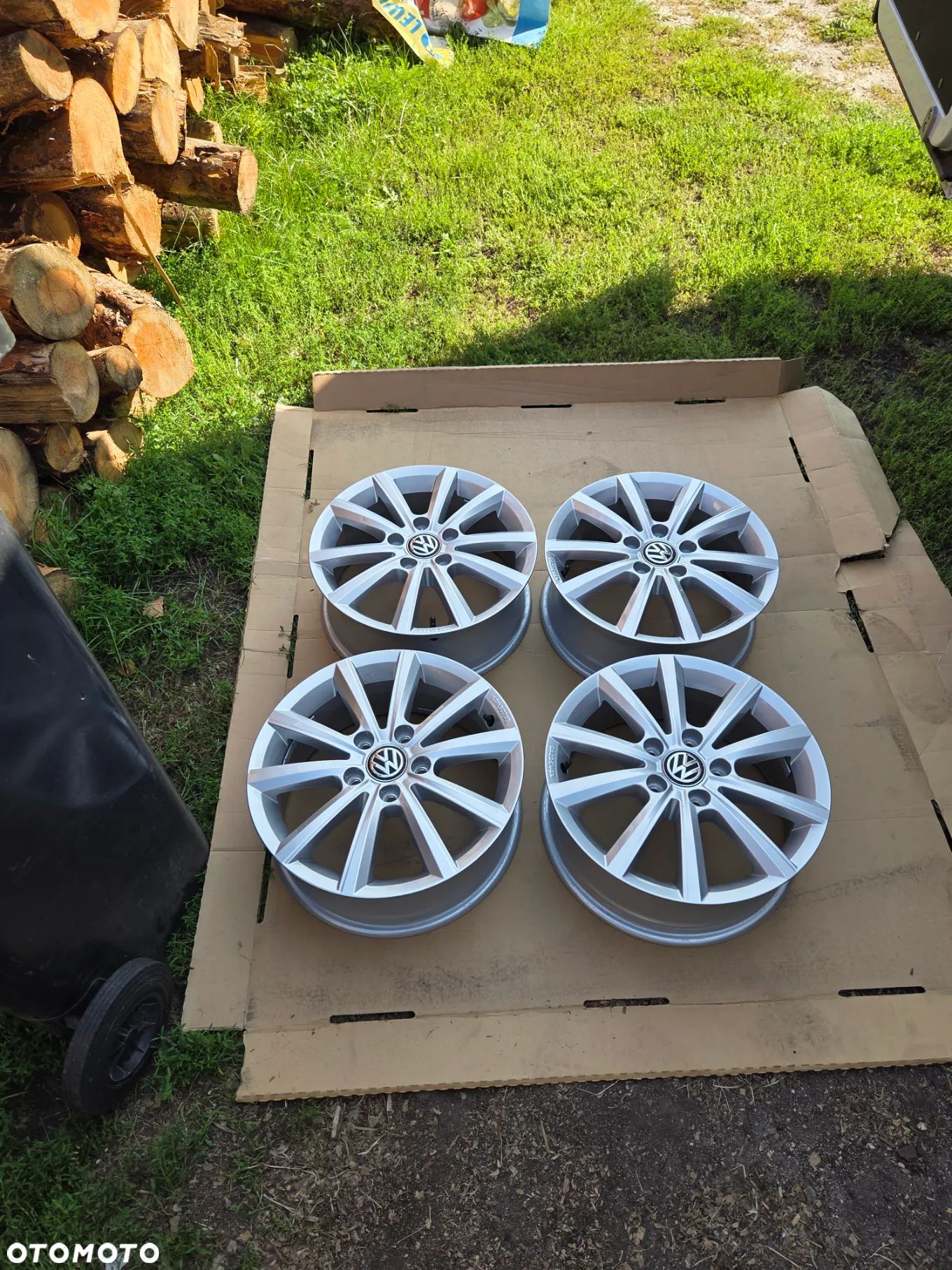Felgi Aluminiowe VW Golf T-Roc Sportvan 16 Cali 6Jx16H2 ET 48 5G0071496B 5G0073566G - 1