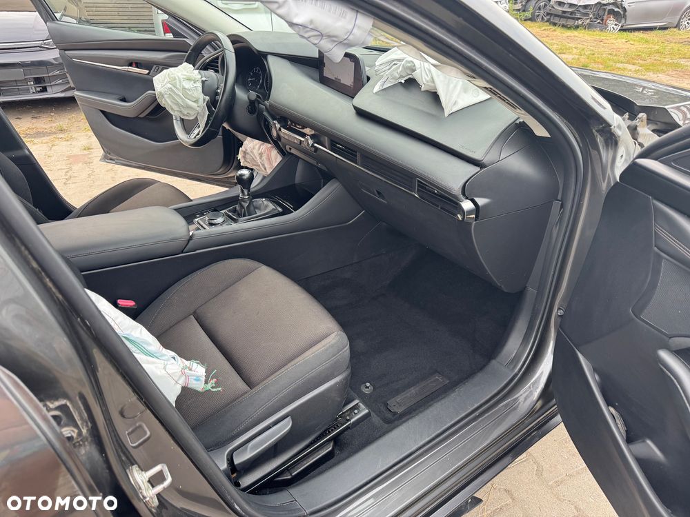 Mazda 3 - 32