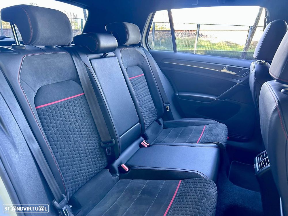 VW Golf 2.0 TSi GTi DSG Performance - 17