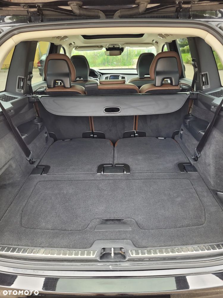 Volvo XC 90 - 23