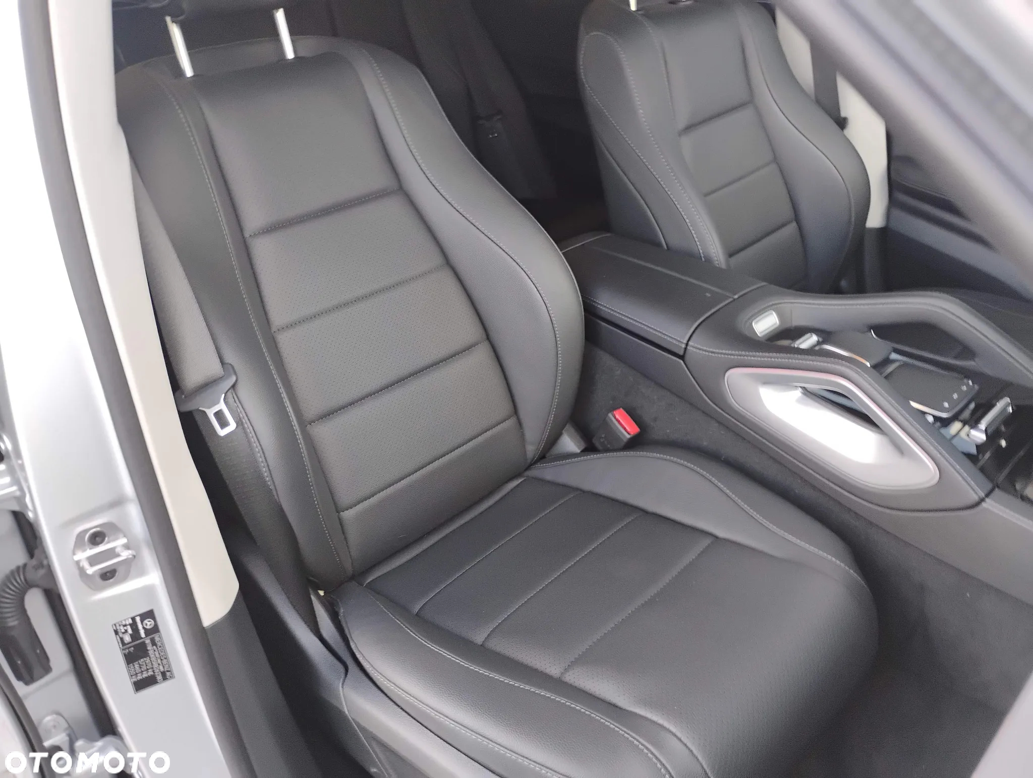 Mercedes-Benz GLE 300 d 4-Matic - 17