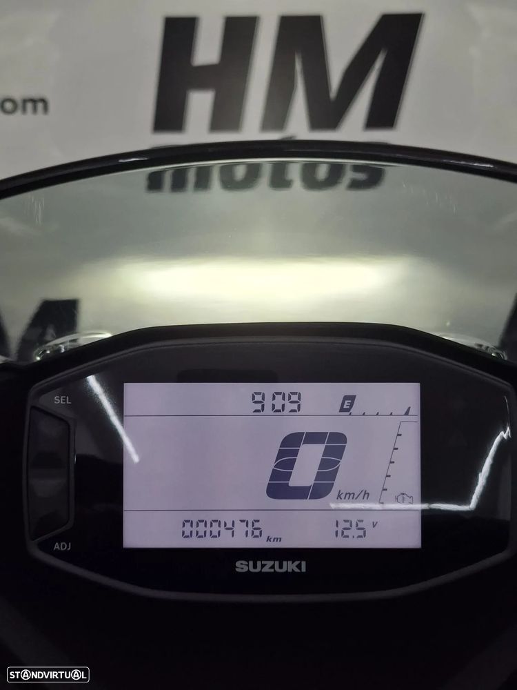 Suzuki Burgman 125 STREET - 8