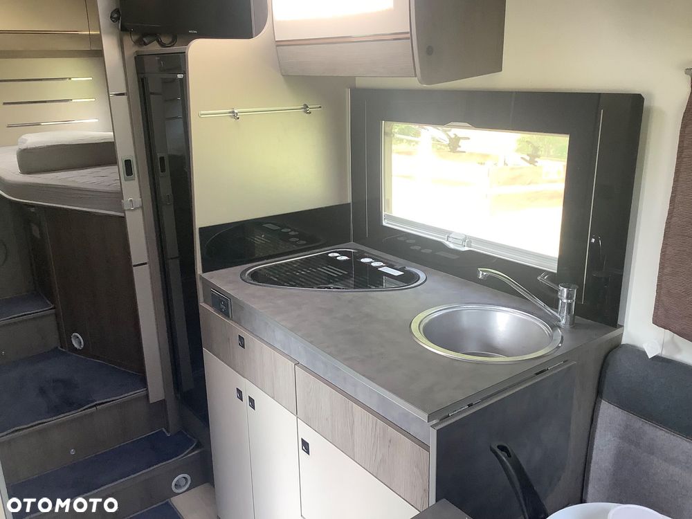 Ford Półintegra - 14