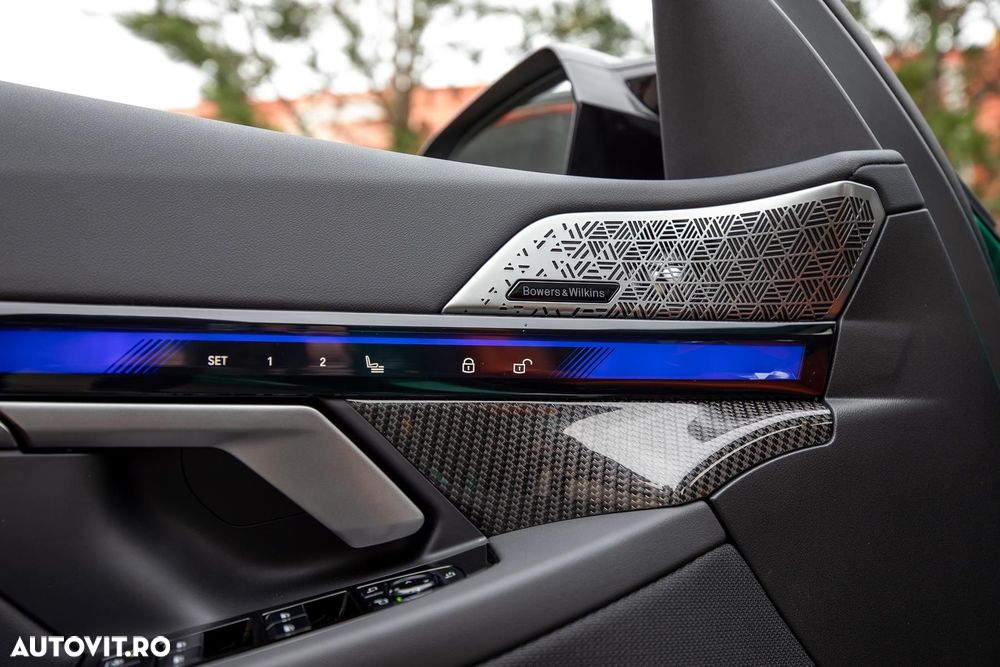 BMW M5 xDrive AT PHEV - 38
