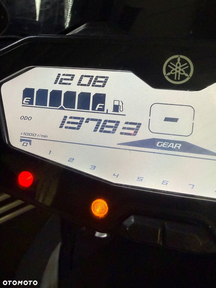 Yamaha MT - 7