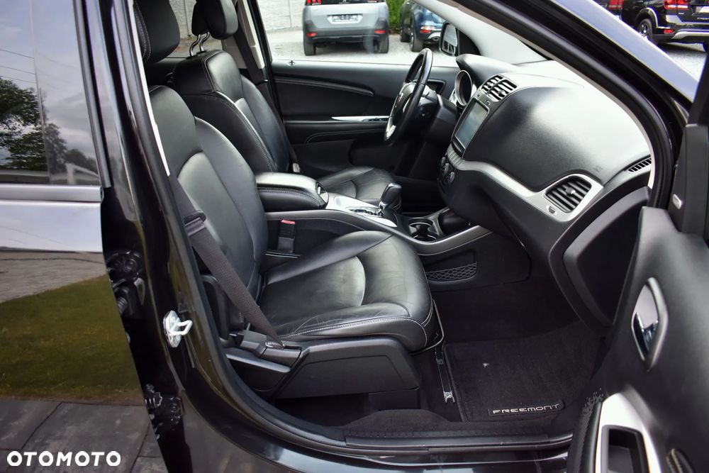Fiat Freemont 2.0 Multijet 16V DPF Automatik Allrad Black Code - 32