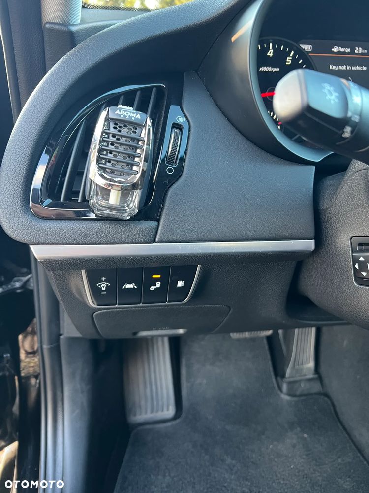 Kia Stinger 2.0 T-GDI L - 17