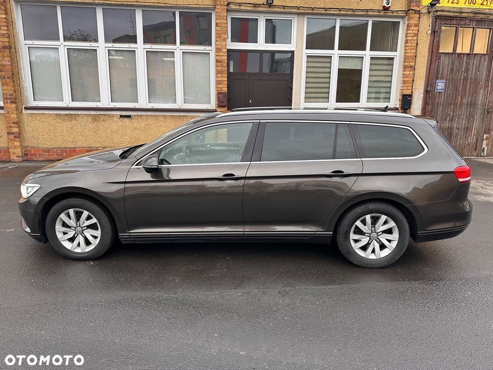 Volkswagen Passat 2.0 TDI DSG (BlueMotion Technology) Trendline - 17