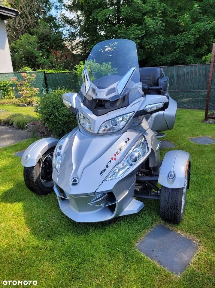 Can-Am Spyder - 1