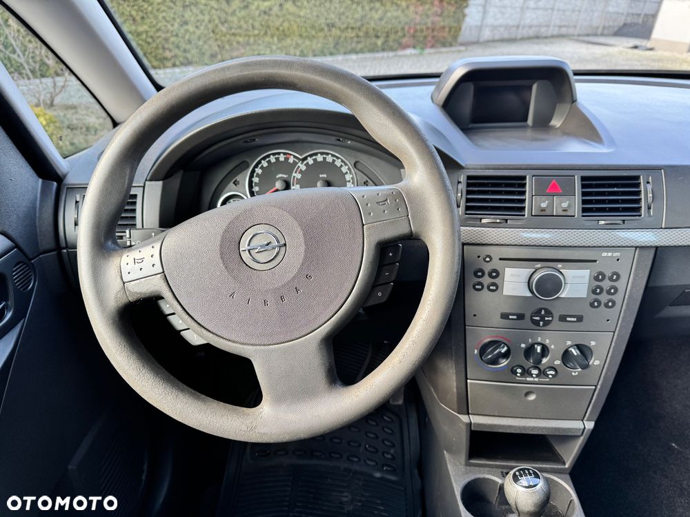 Opel Meriva - 24