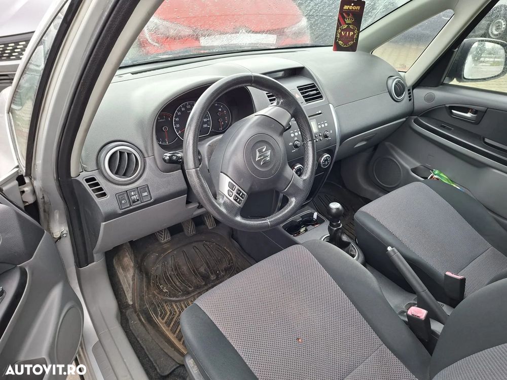 Suzuki SX4 1.6 VVT 4x2 Comfort Dance - 5
