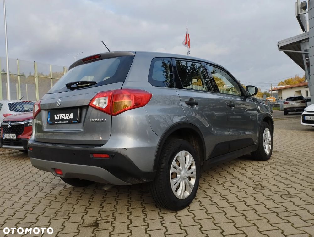 Suzuki Vitara 1.6 Comfort 2WD - 10