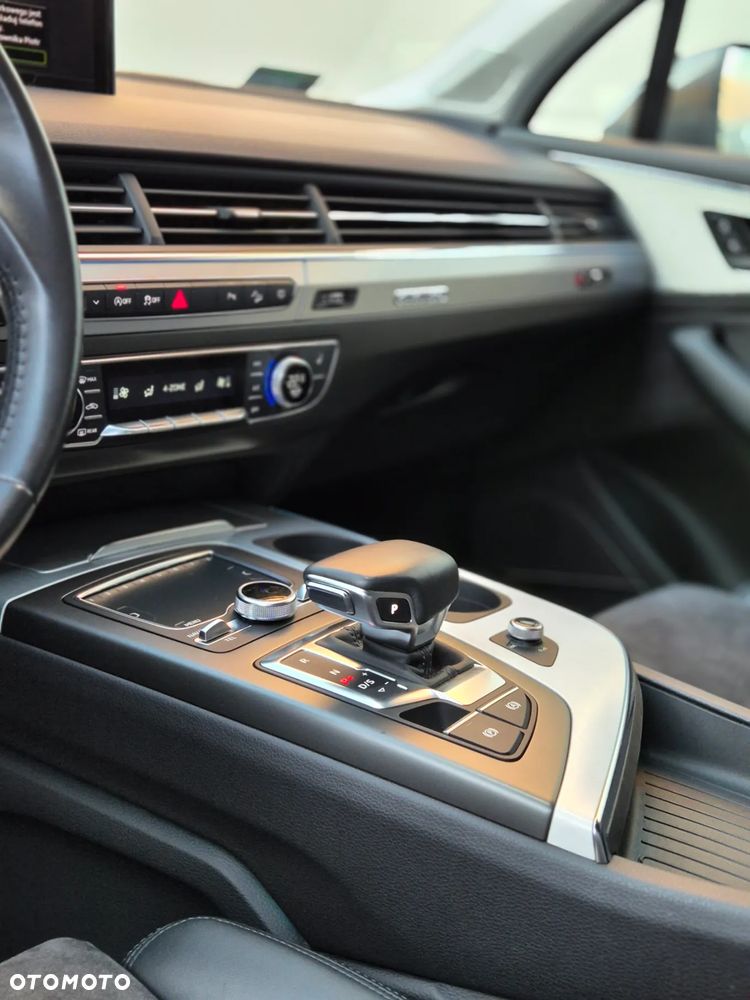 Audi Q7 - 18