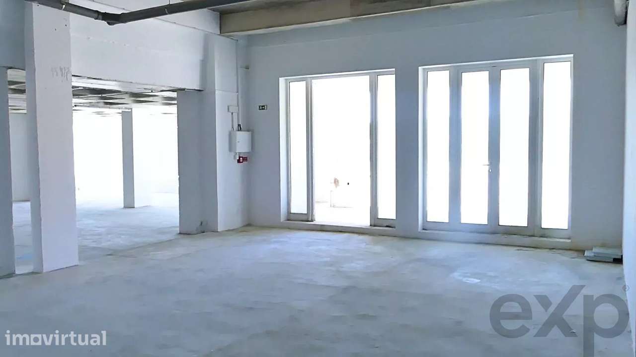 Armazém/Espaço para Comércio ou Indústria, excelente localização urban - Grande imagem: 4/14