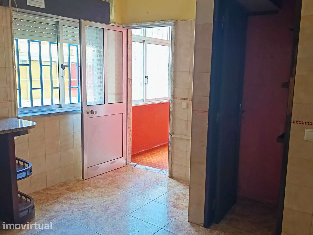 Apartamento T4 no Centro de Santarém com Garagem - Grande imagem: 3/14