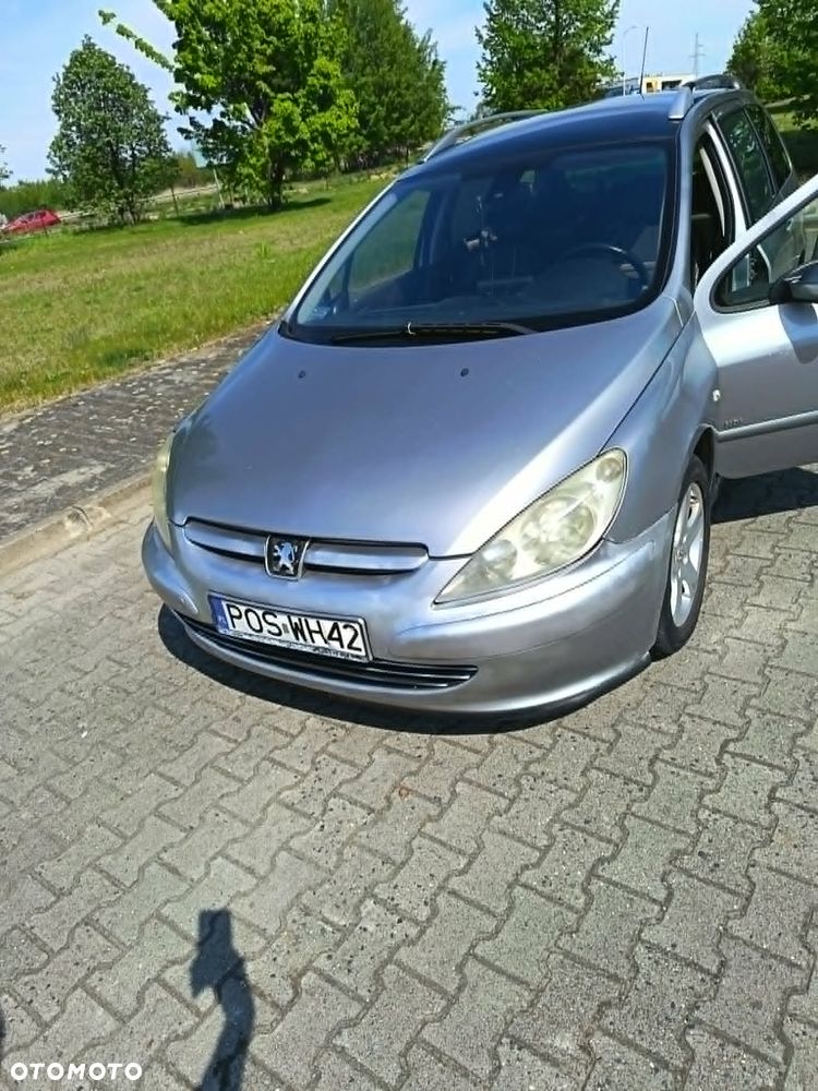 Peugeot 307 HDi SW 135 Premium - 14