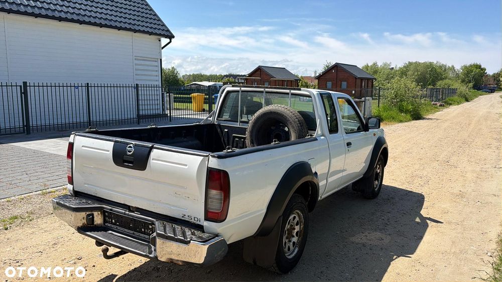 Nissan Navara - 9
