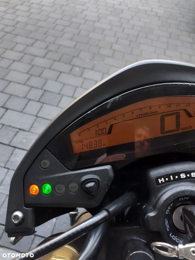 Honda Hornet - 30