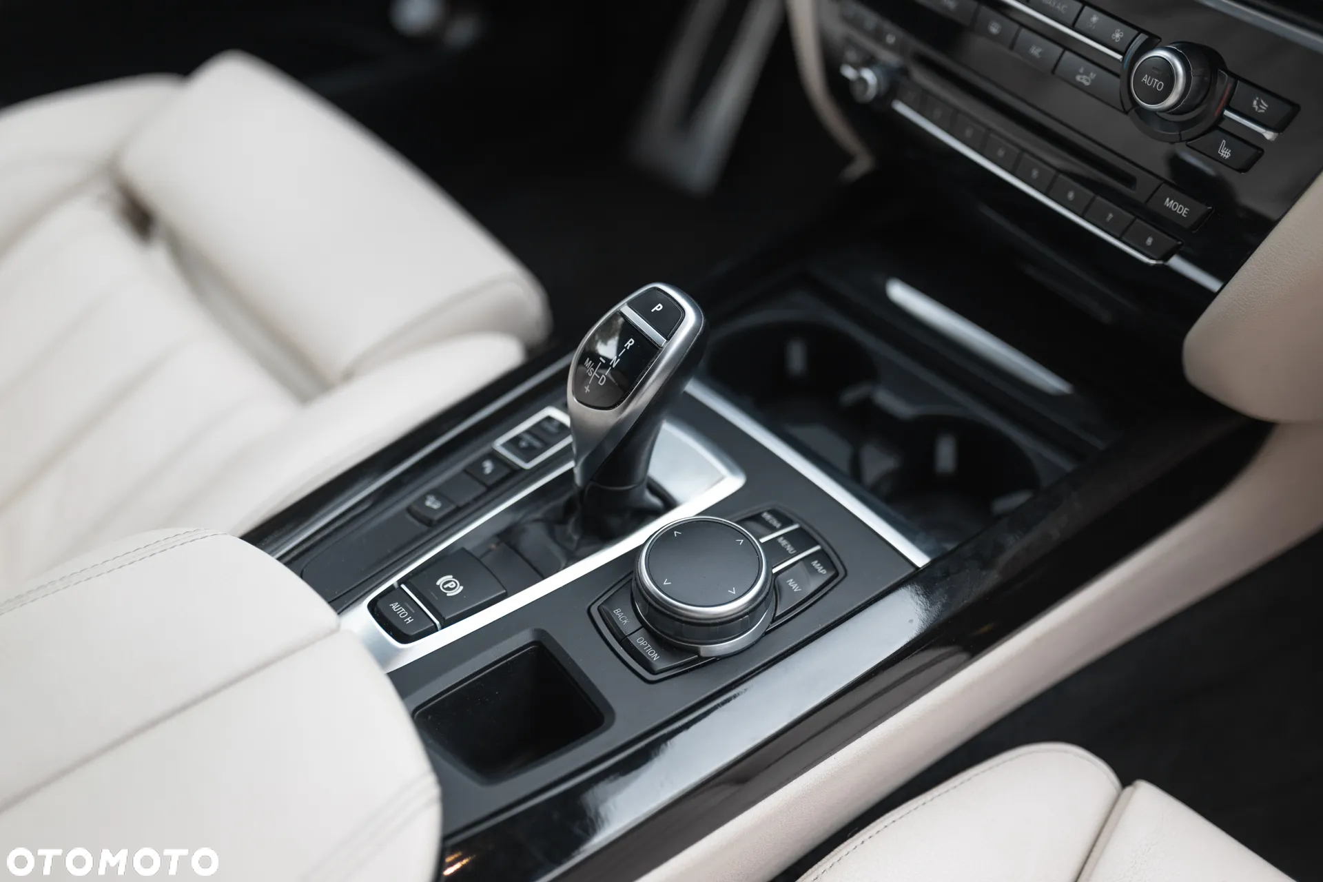 BMW X5 xDrive40d - 17
